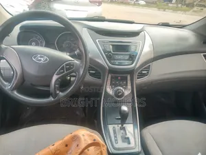 Hyundai Elantra 2014 Silver