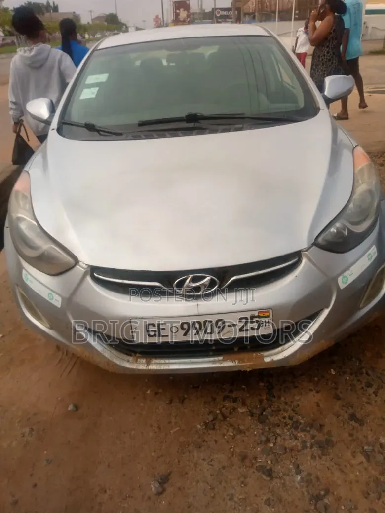 Hyundai Elantra 2014 Silver