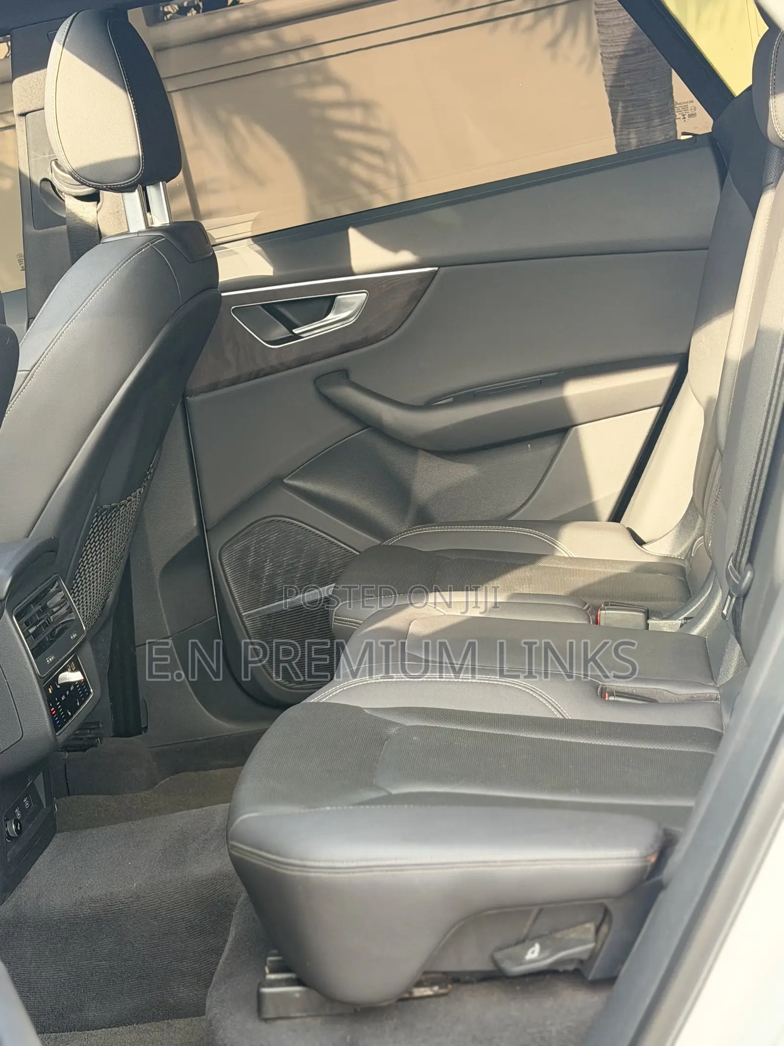 Audi Q8 2021 White