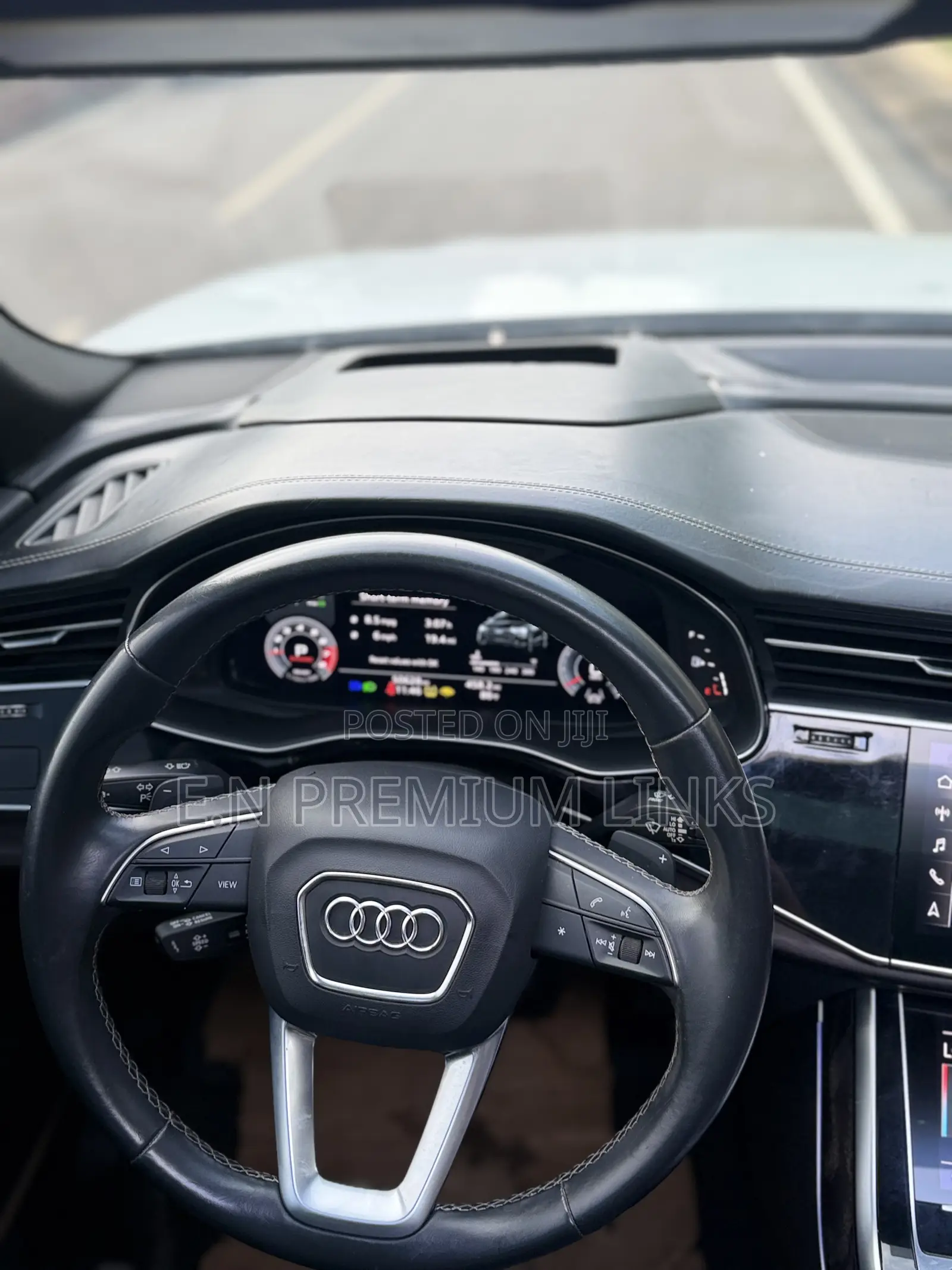 Audi Q8 2021 White