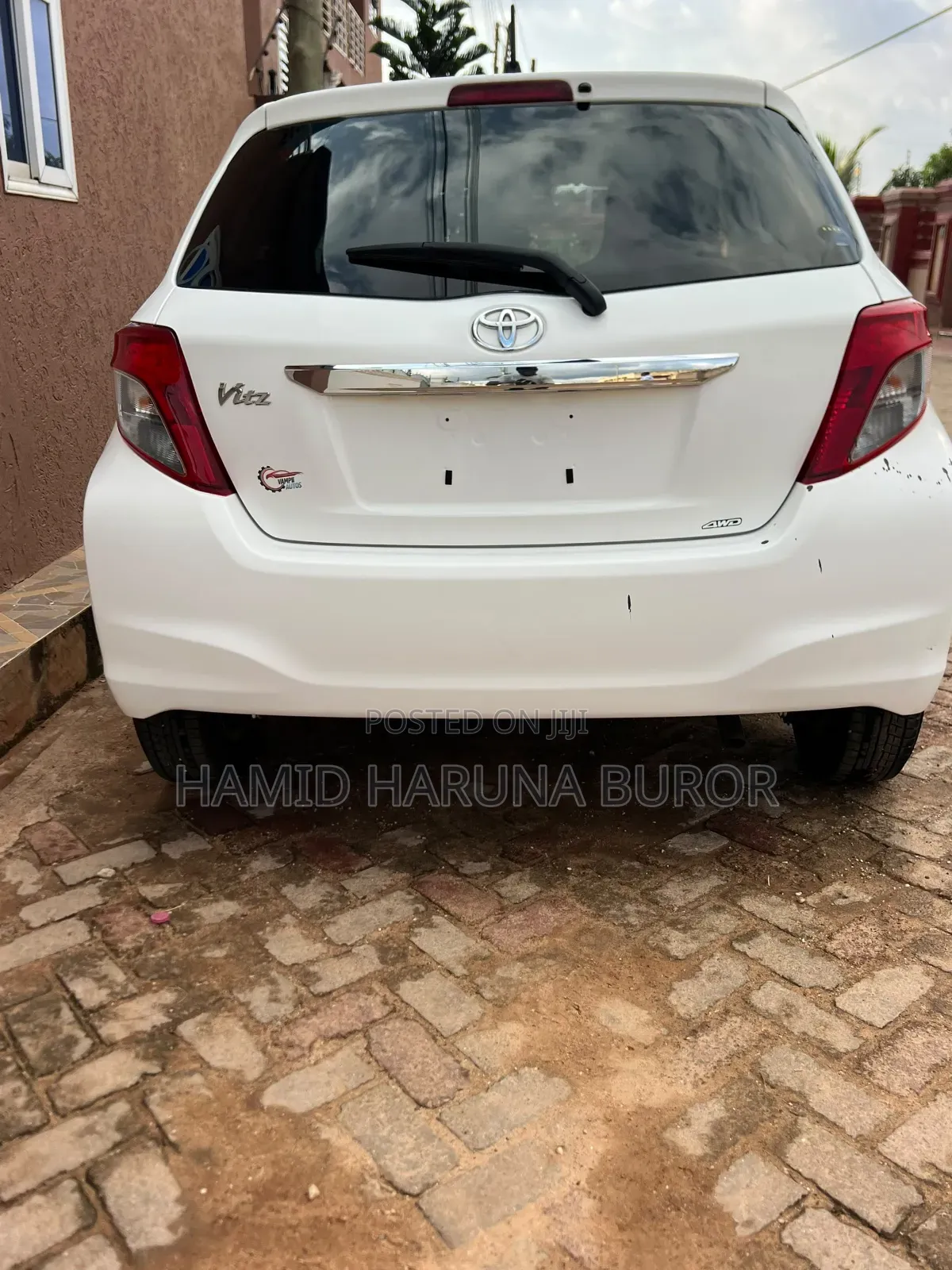 Toyota Vitz 1.3 FWD 5dr 2013 White