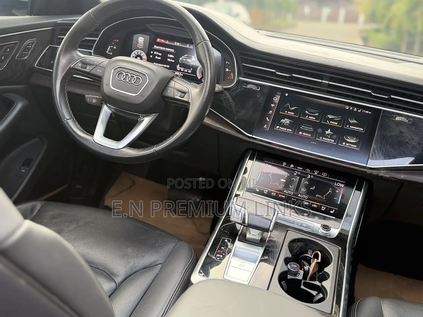 Audi Q8 2021 White