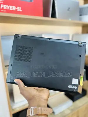 Laptop Lenovo ThinkPad T14s Gen 1 16GB Intel Core i7 SSD 512GB
