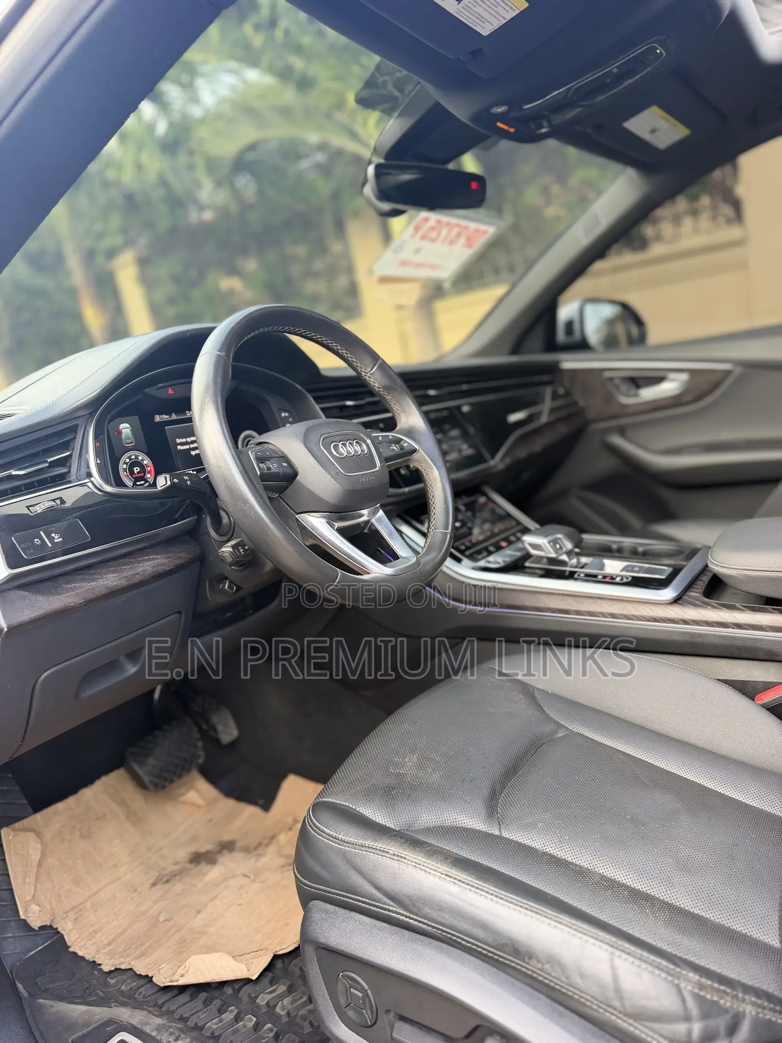 Audi Q8 2021 White