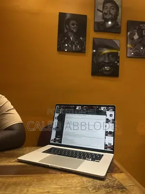 Laptop Apple MacBook Pro 2019 16GB Intel Core i7 SSD 500GB