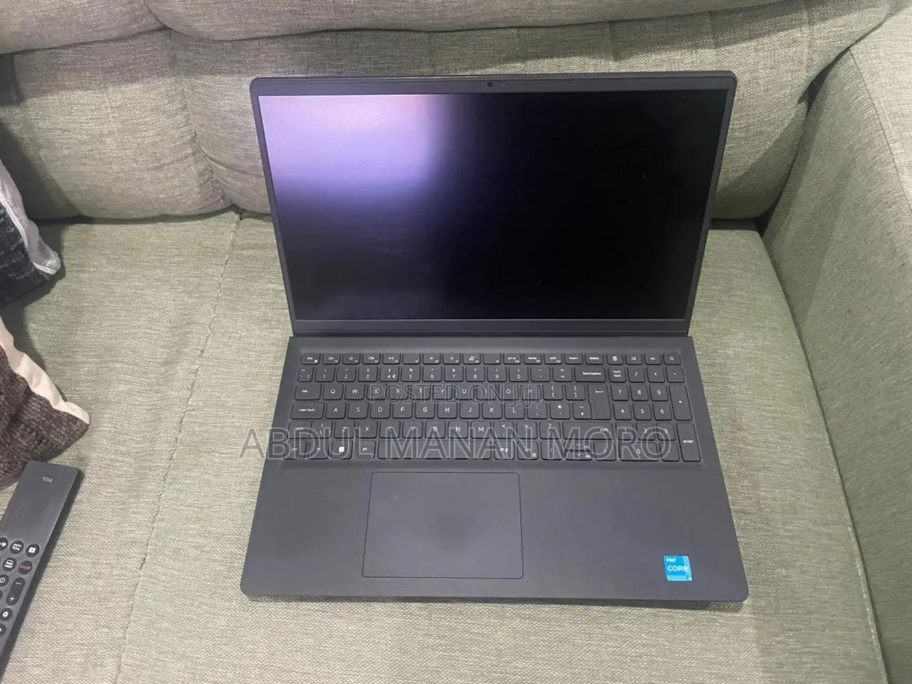 Laptop Dell Vostro 3520 4GB Intel Core i3 HDD 256GB
