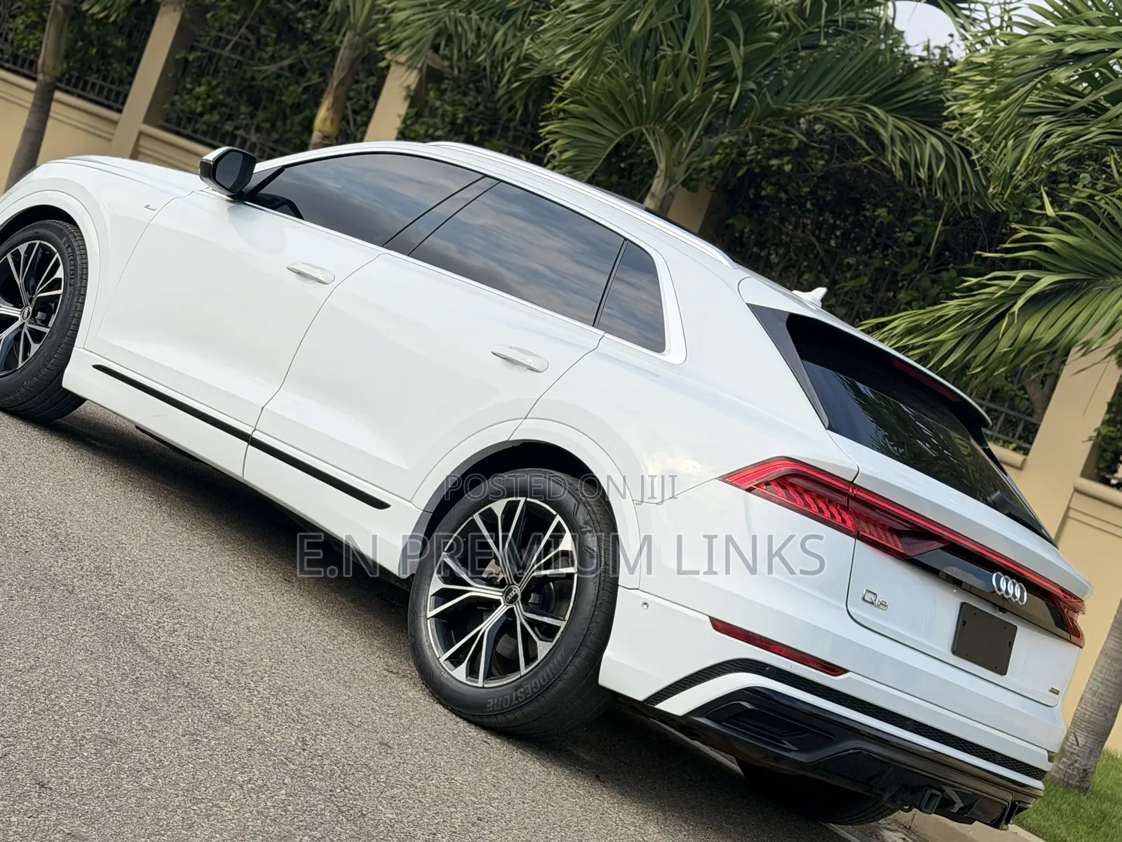 Audi Q8 2021 White