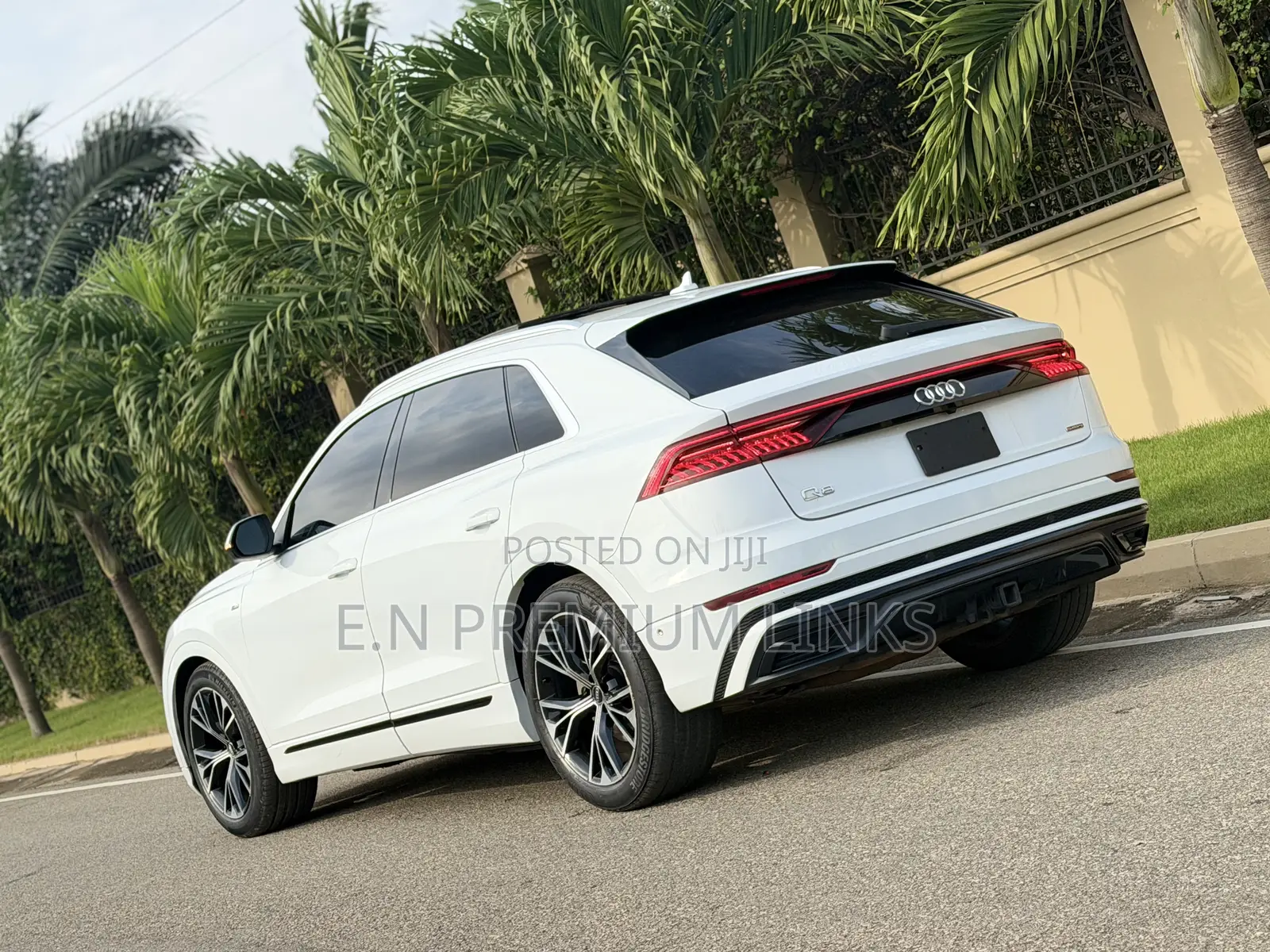 Audi Q8 2021 White
