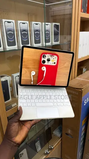 Apple iPad Pro 11 (2022) 128 GB Silver
