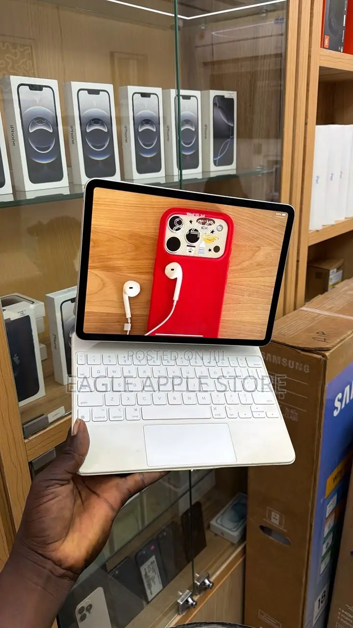 Apple iPad Pro 11 (2022) 128 GB Silver