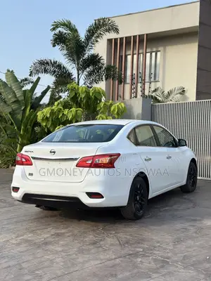 Nissan Sentra SV 4dr Sedan (1.8L 4cyl CVT) 2015 White