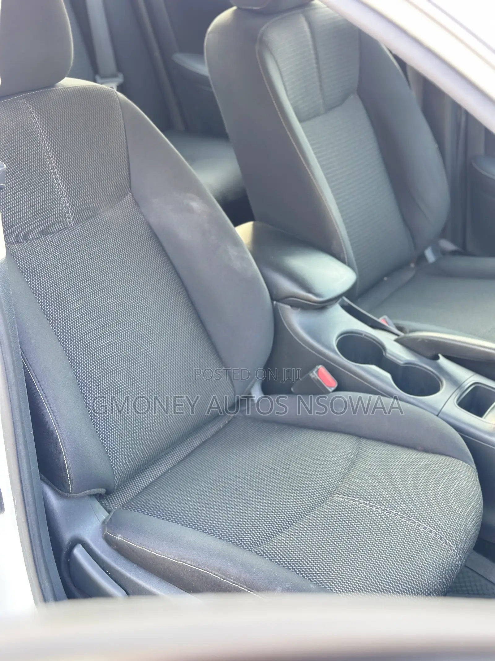 Nissan Sentra SV 4dr Sedan (1.8L 4cyl CVT) 2015 White
