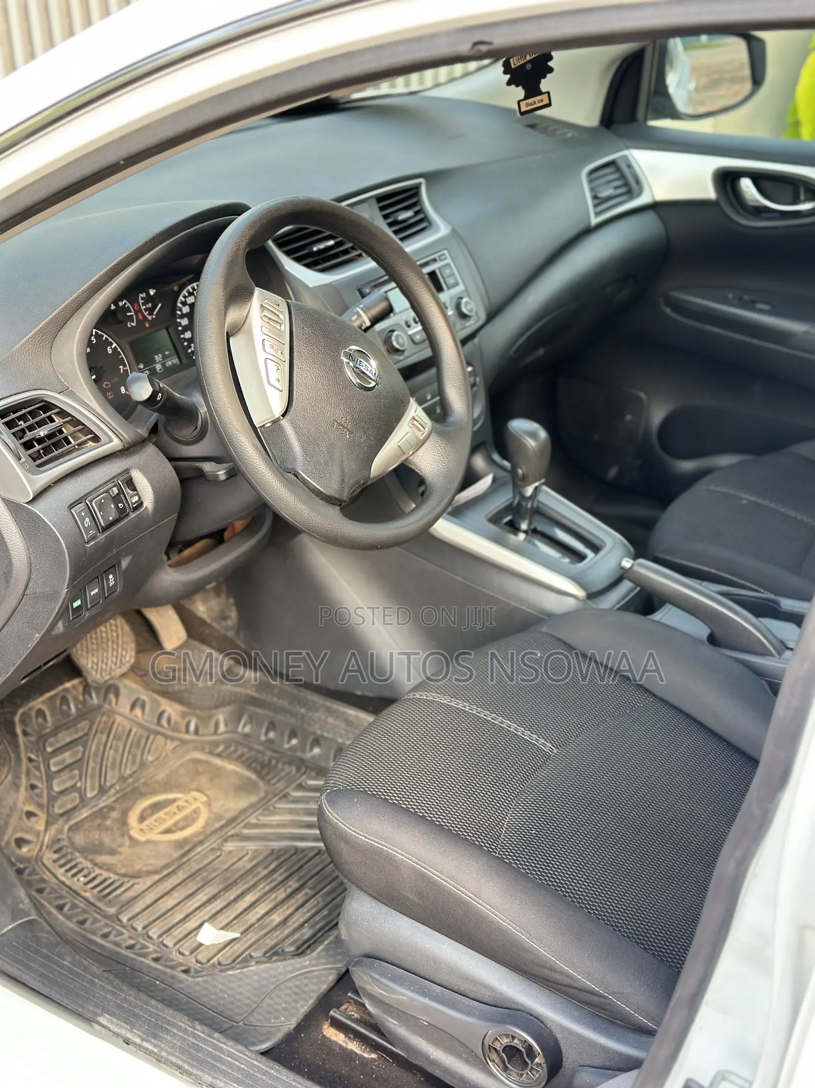 Nissan Sentra SV 4dr Sedan (1.8L 4cyl CVT) 2015 White
