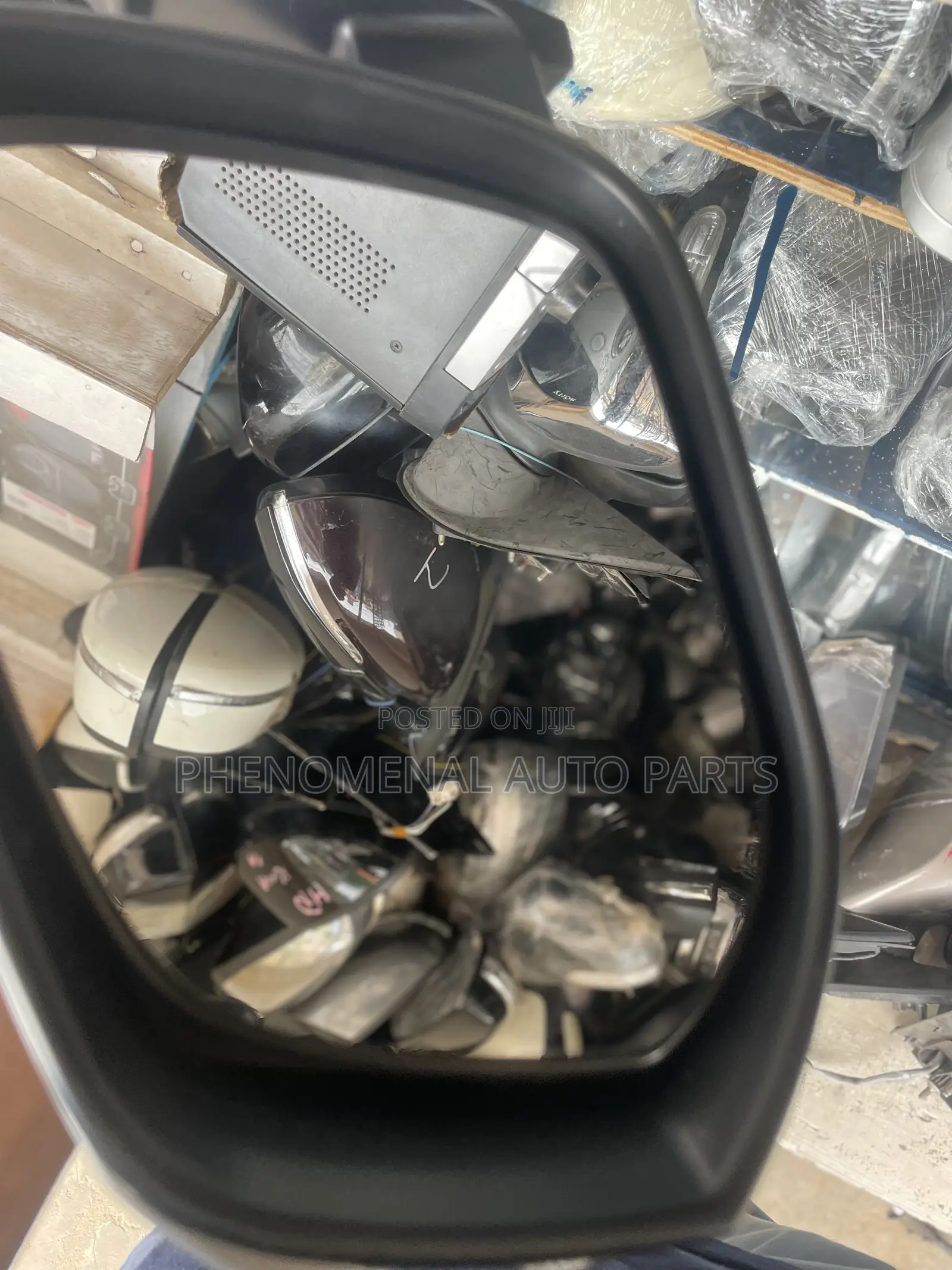 Toyota Highlander 2014-2019 Side Mirror With Light and Sensor