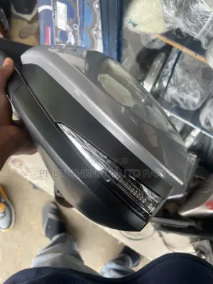 Toyota Highlander 2014-2019 Side Mirror With Light and Sensor