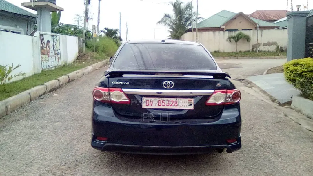Toyota Corolla 2013 Red