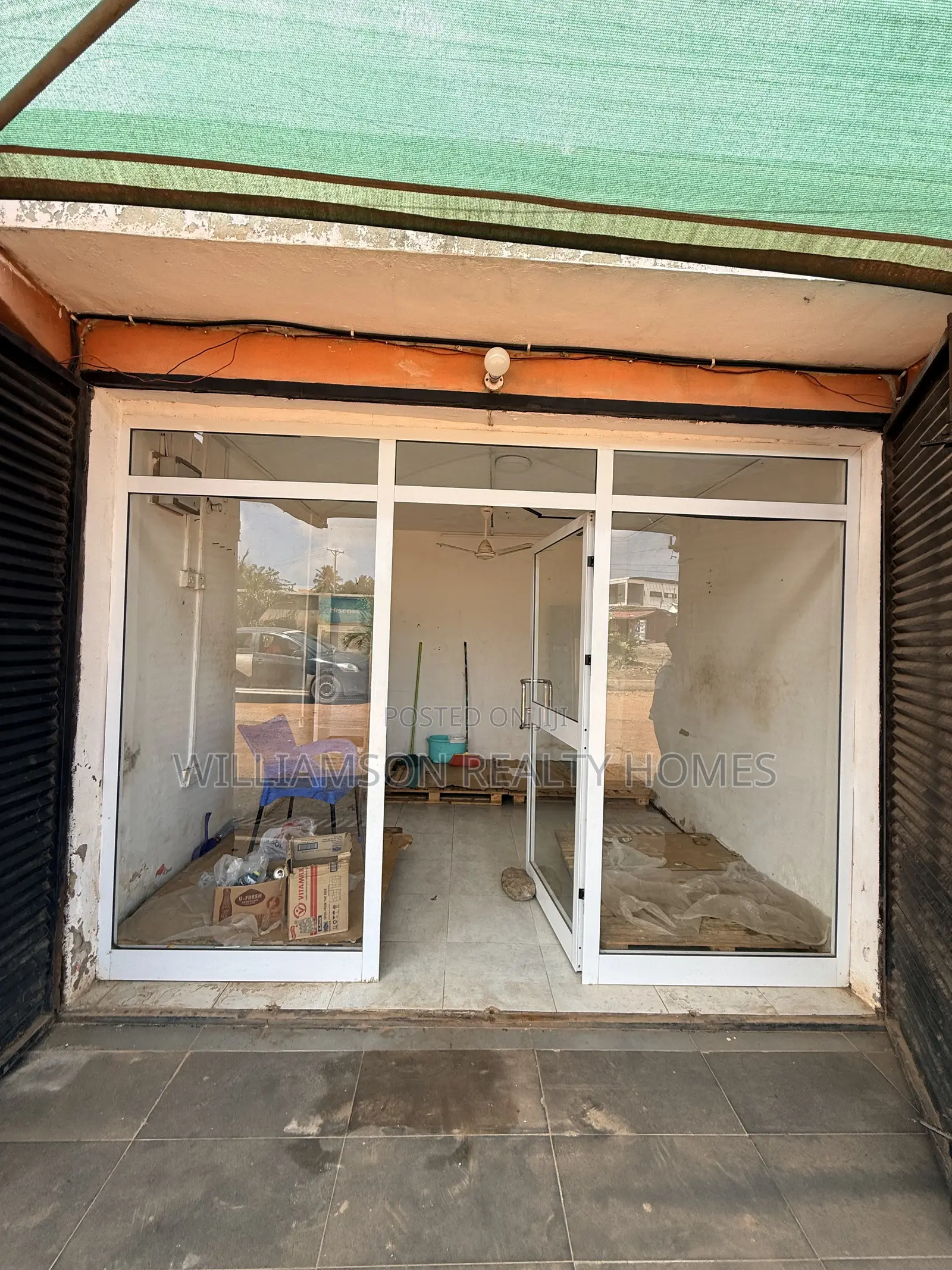 Road Side Shop/Store/Office Space/Showroom/Warehouse for Rent,spintex