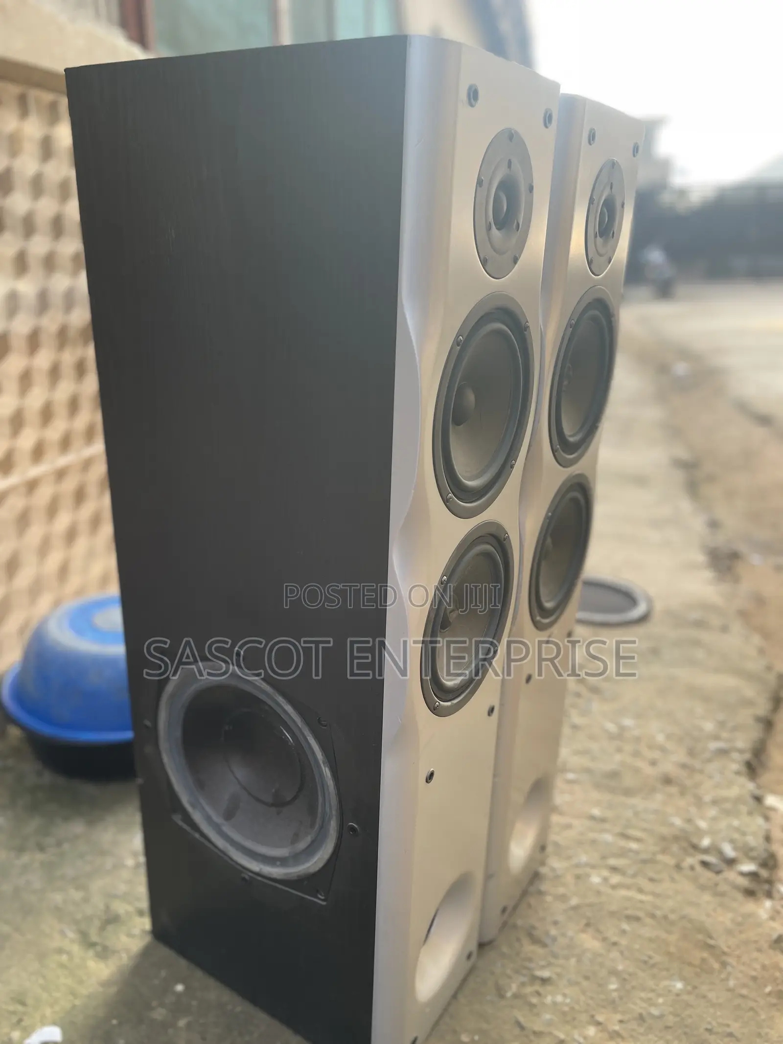 10 Inches 3-Way Floor-Standing Speakers