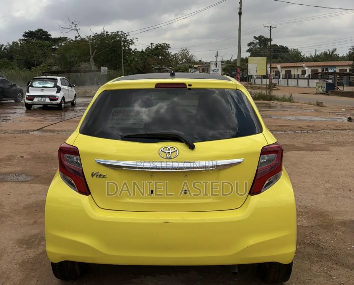 Toyota Vitz 1.3 AWD 3dr 2015 Yellow