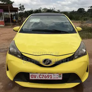 Toyota Vitz 1.3 AWD 3dr 2015 Yellow