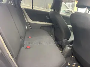 Toyota Vitz 1.3 FWD 5dr 2010 Black