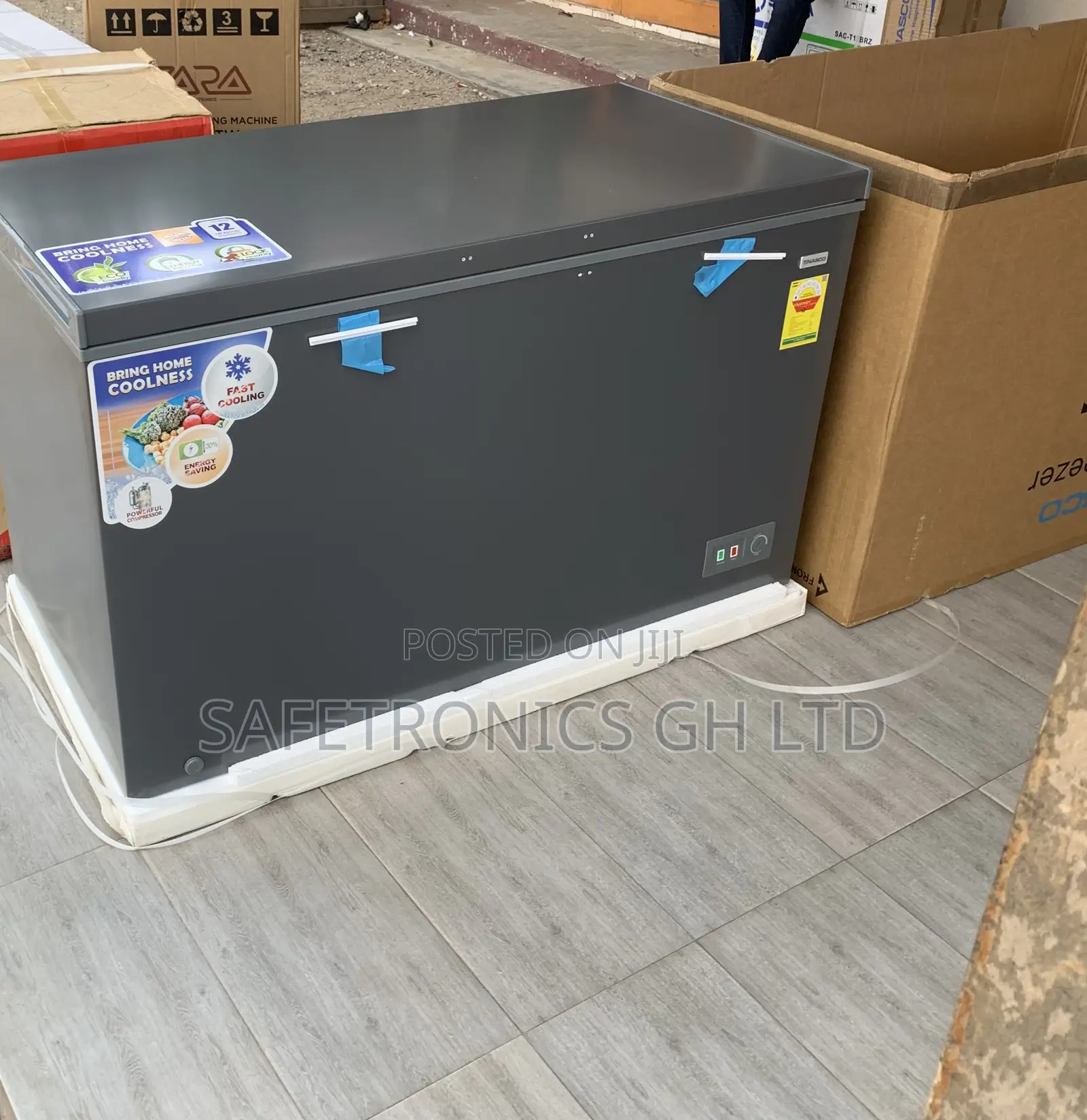 Great Offer on Nasco NAS-420 380-Liter, Single-Door Chest Freezer
