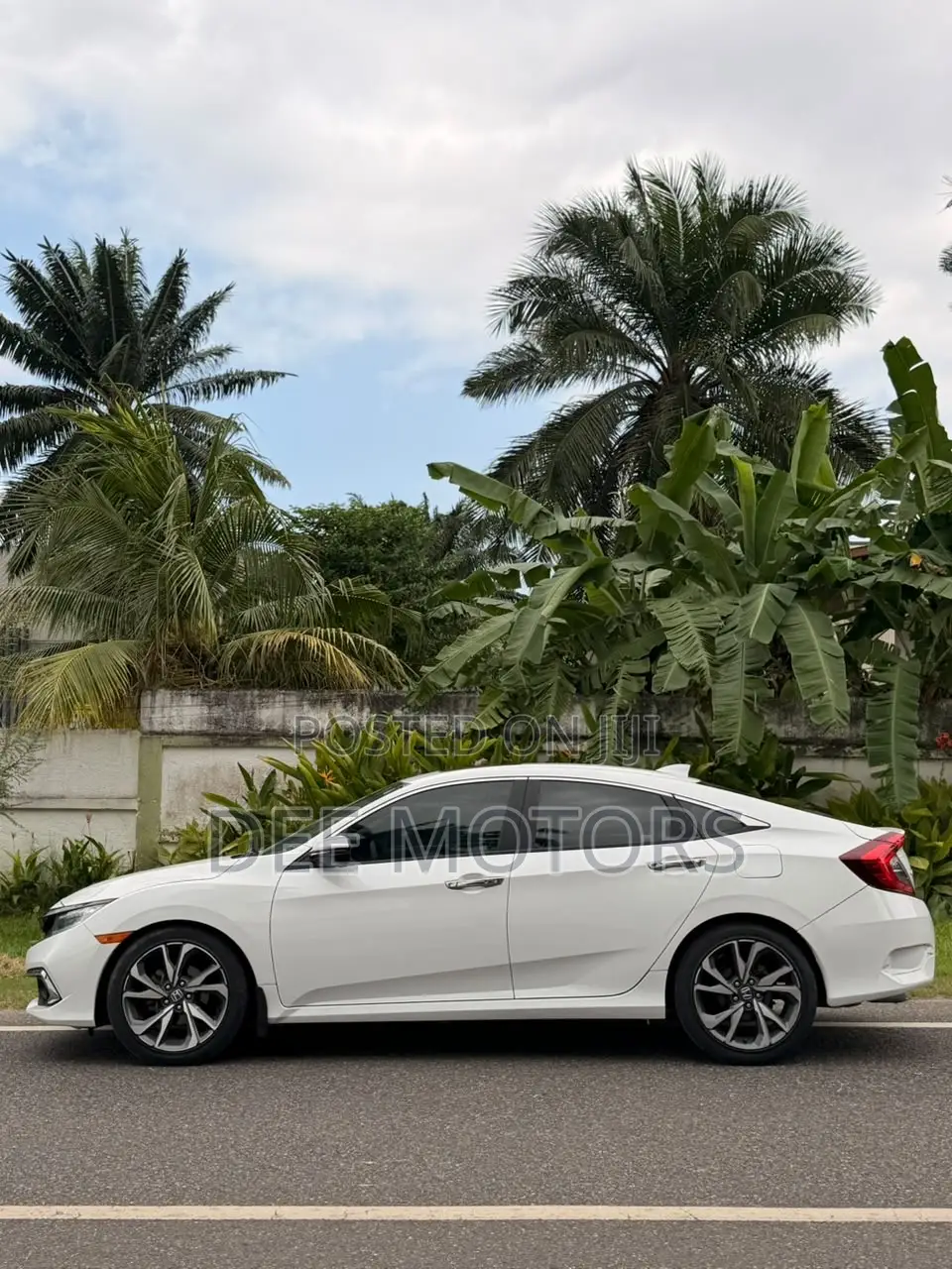 Honda Civic Touring Sedan 2019 White