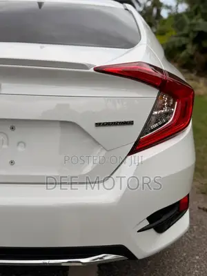 Honda Civic Touring Sedan 2019 White