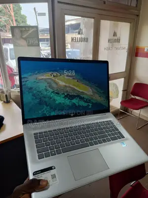 Laptop HP 17-3000 8GB Intel Core i3 SSD 500GB