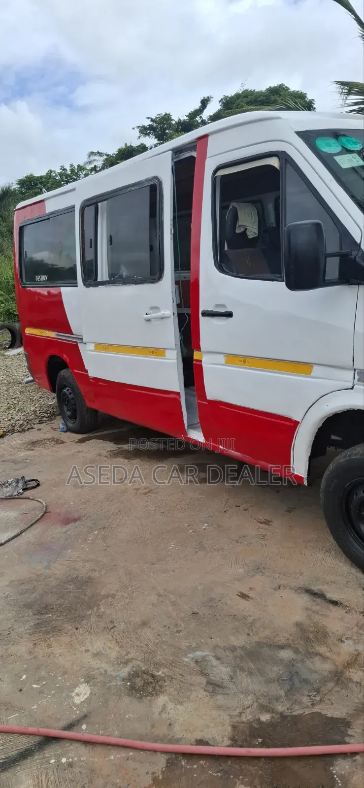 Mercedes-Benz Sprinter 2012 White