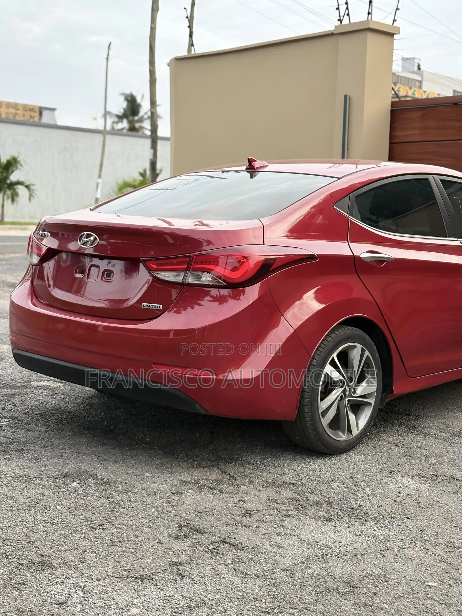 Hyundai Elantra Limited 4dr Sedan (1.8L 4cyl 6A) 2015 Red