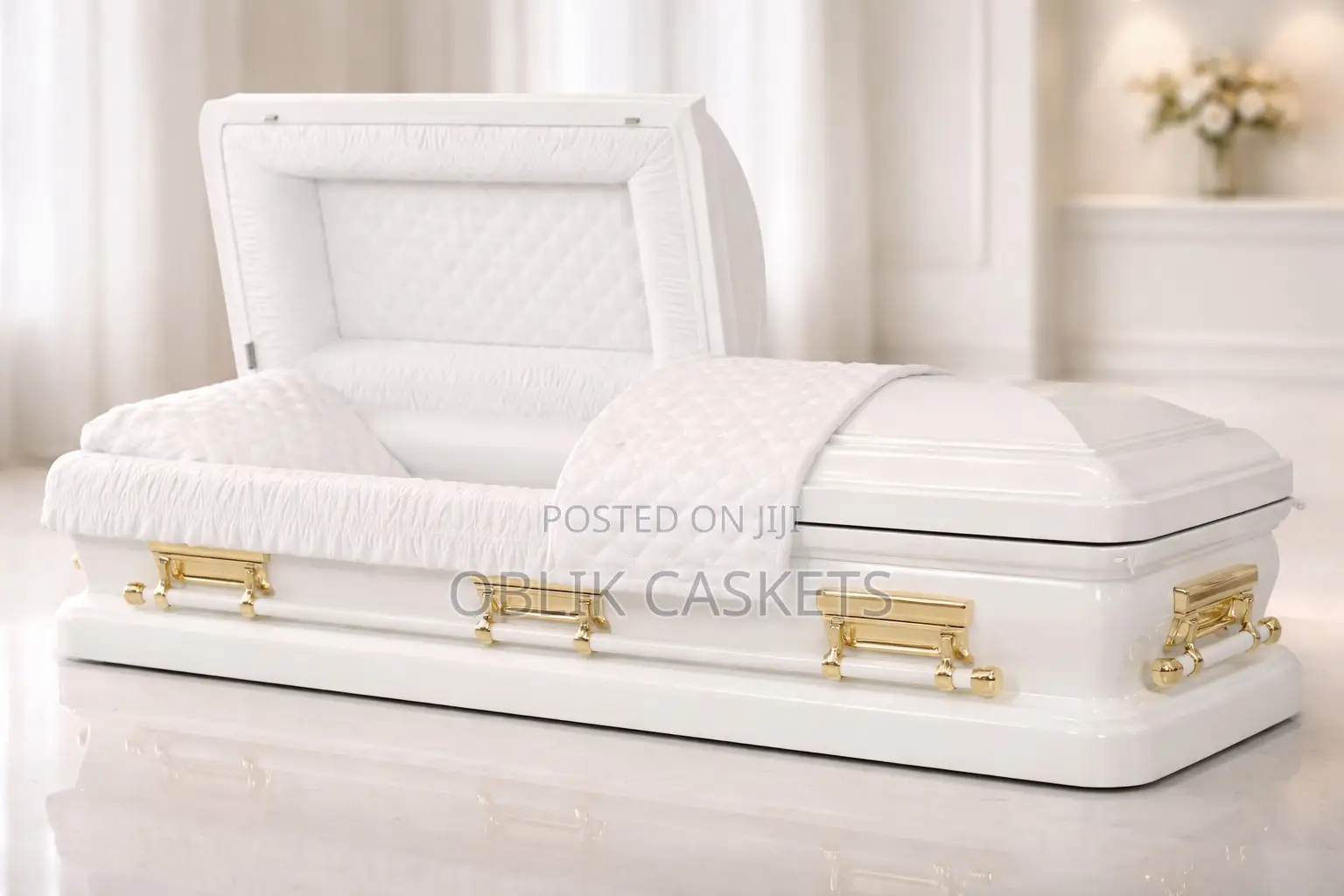 The Purity White Coated Lacquer Casket