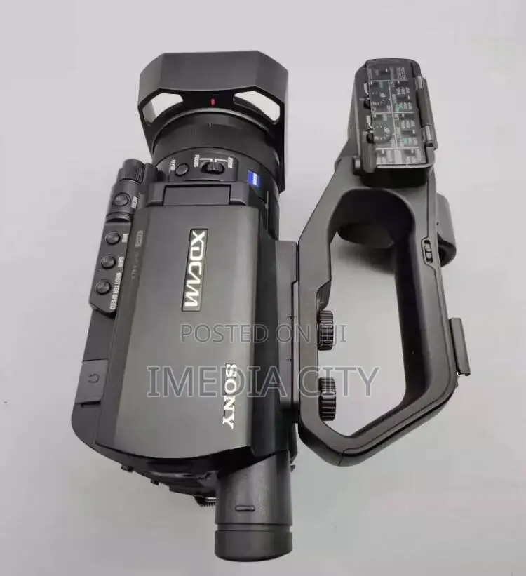Sony PXW X70 Camera