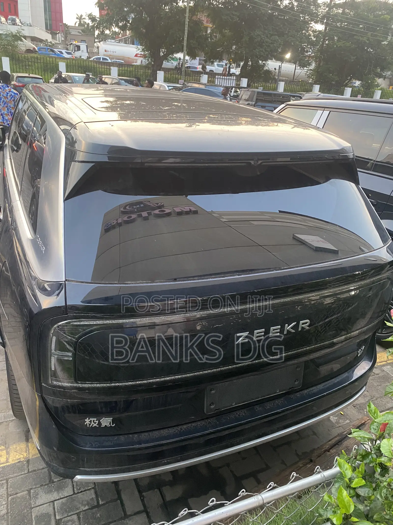 New Zeekr 9X 2025 Black