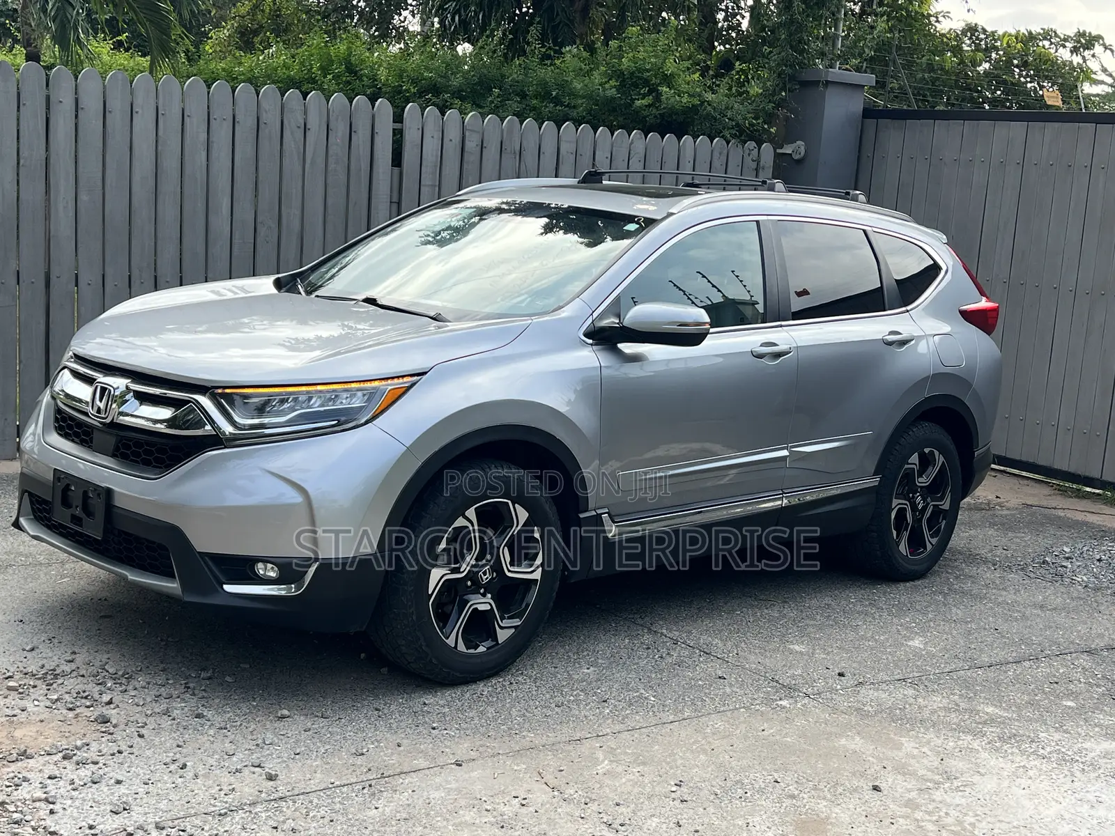 Honda CR-V Touring 4dr SUV AWD (1.5L 4cyl CVT) 2017 Silver