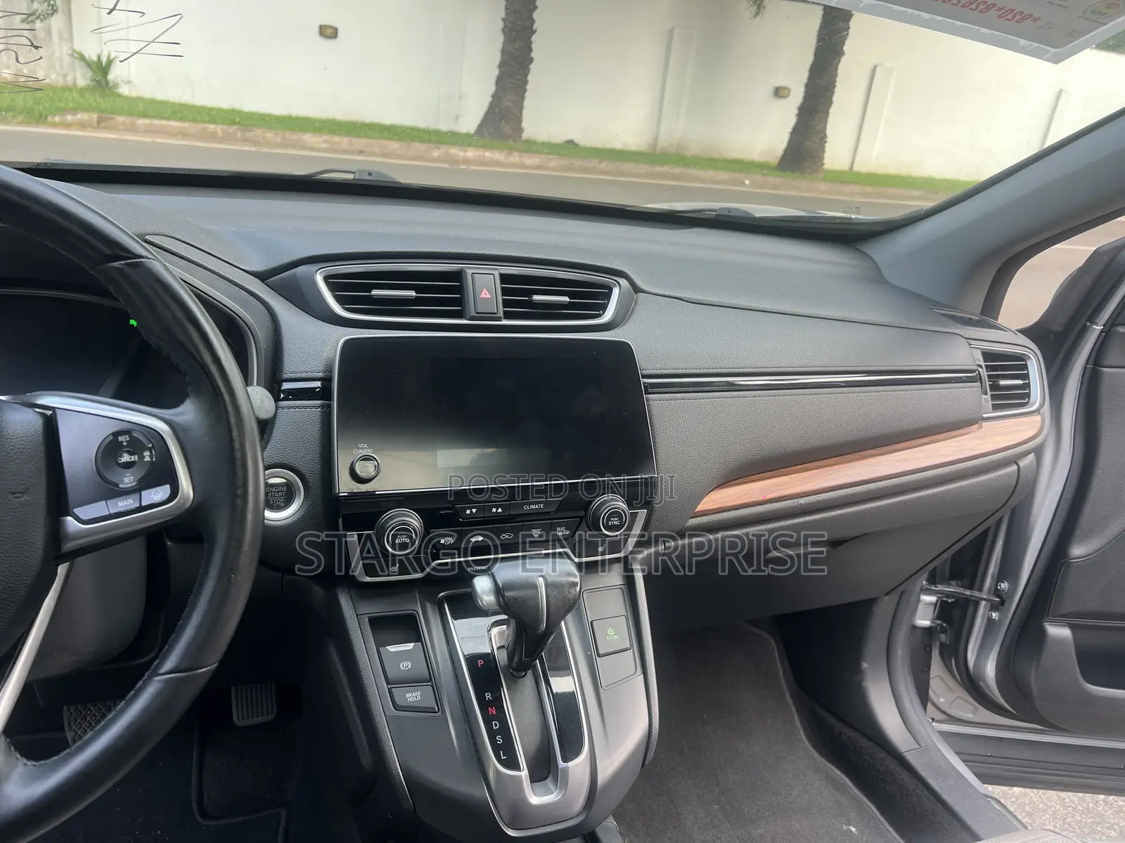 Honda CR-V Touring 4dr SUV AWD (1.5L 4cyl CVT) 2017 Silver