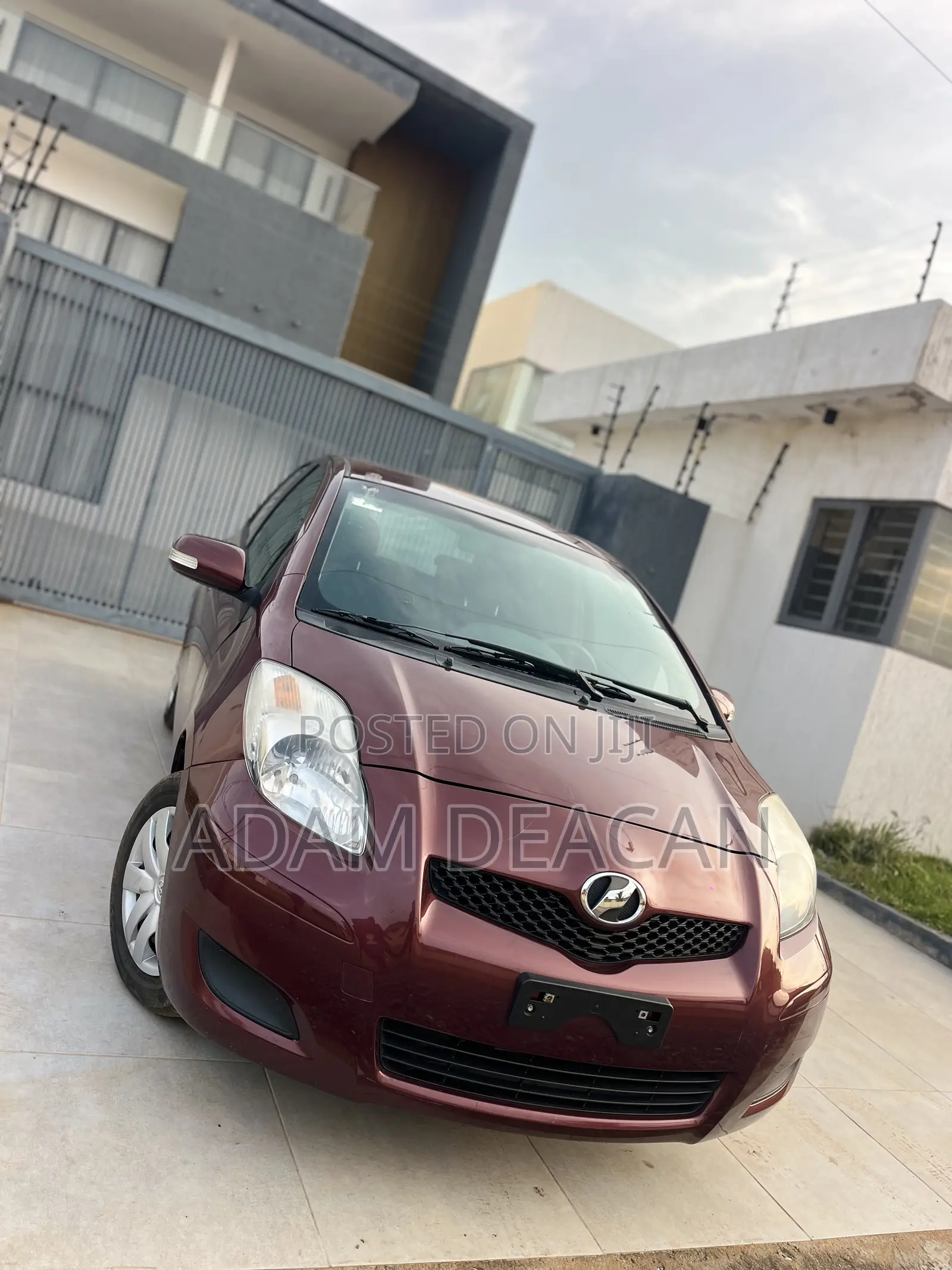 Toyota Vitz 2010
