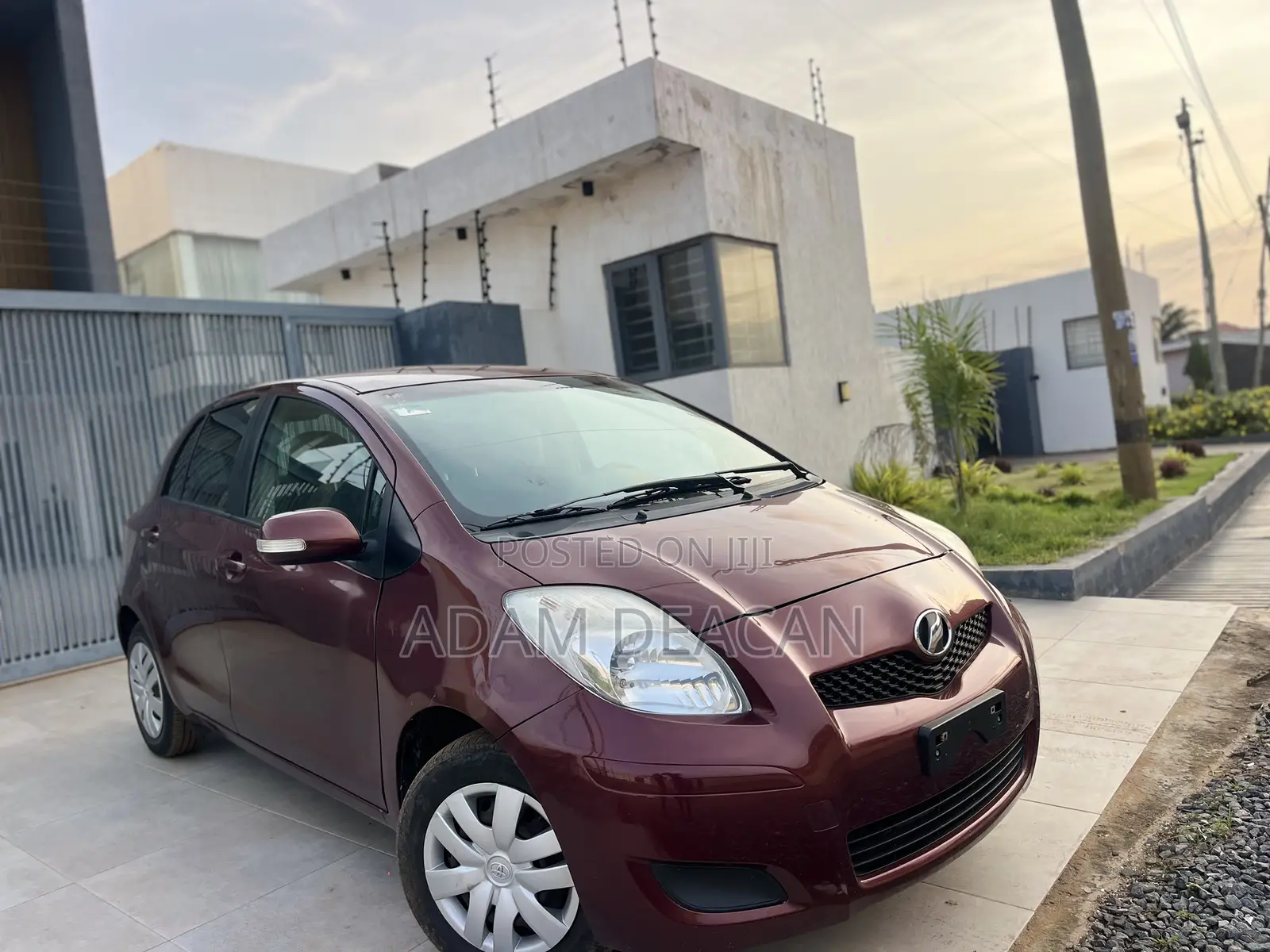Toyota Vitz 2010