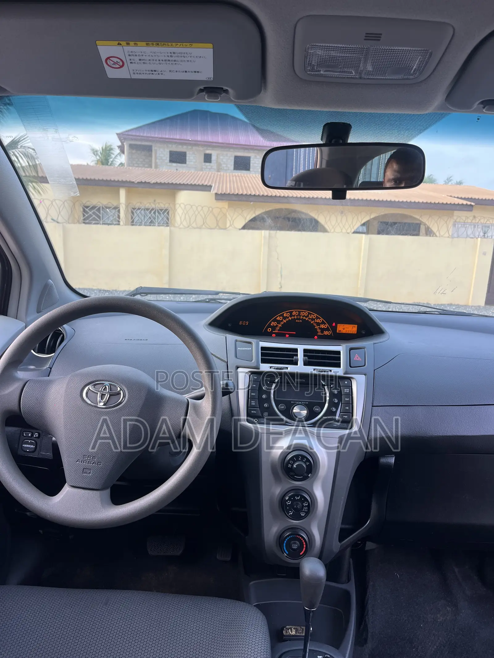Toyota Vitz 2010