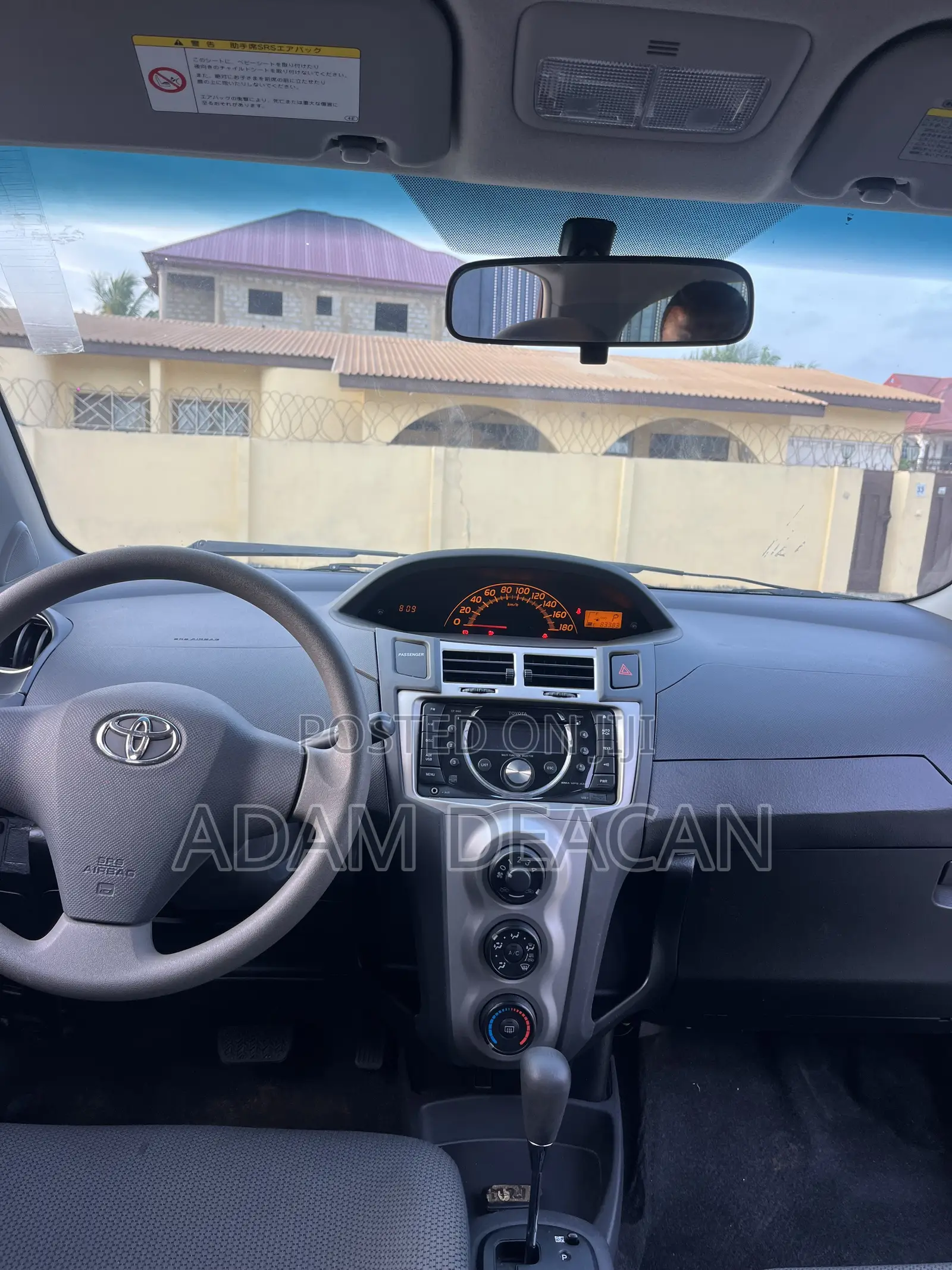 Toyota Vitz 2010
