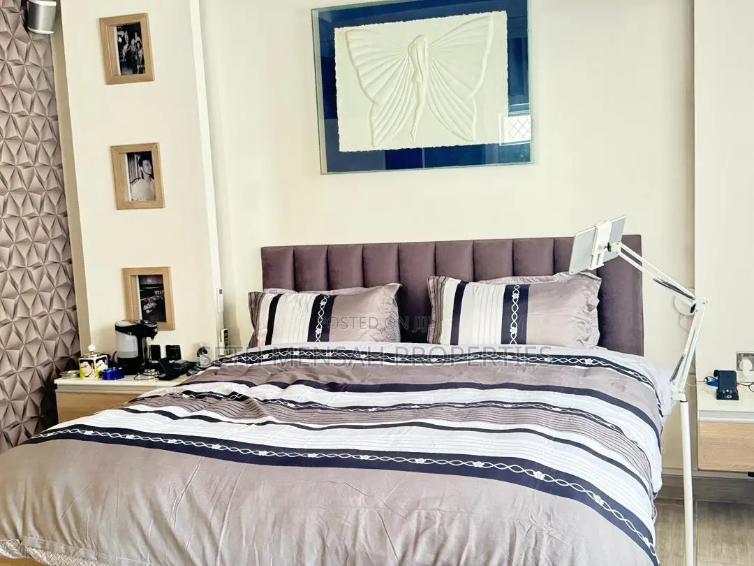 Furnished 6bdrm Mansion in 6 Bedroom House For for rent