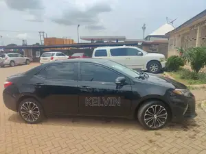 Toyota Corolla SE 4dr Sedan (1.8L 4cyl CVT) 2017 Black