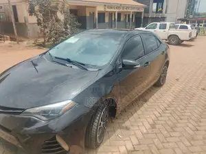 Toyota Corolla SE 4dr Sedan (1.8L 4cyl CVT) 2017 Black