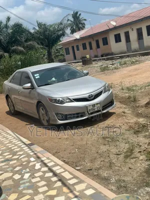 Toyota Camry 2014 Silver