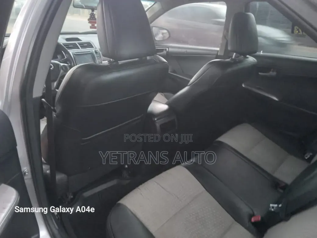 Toyota Camry 2014 Silver