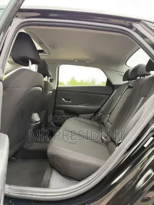 Hyundai Elantra 2022 Black