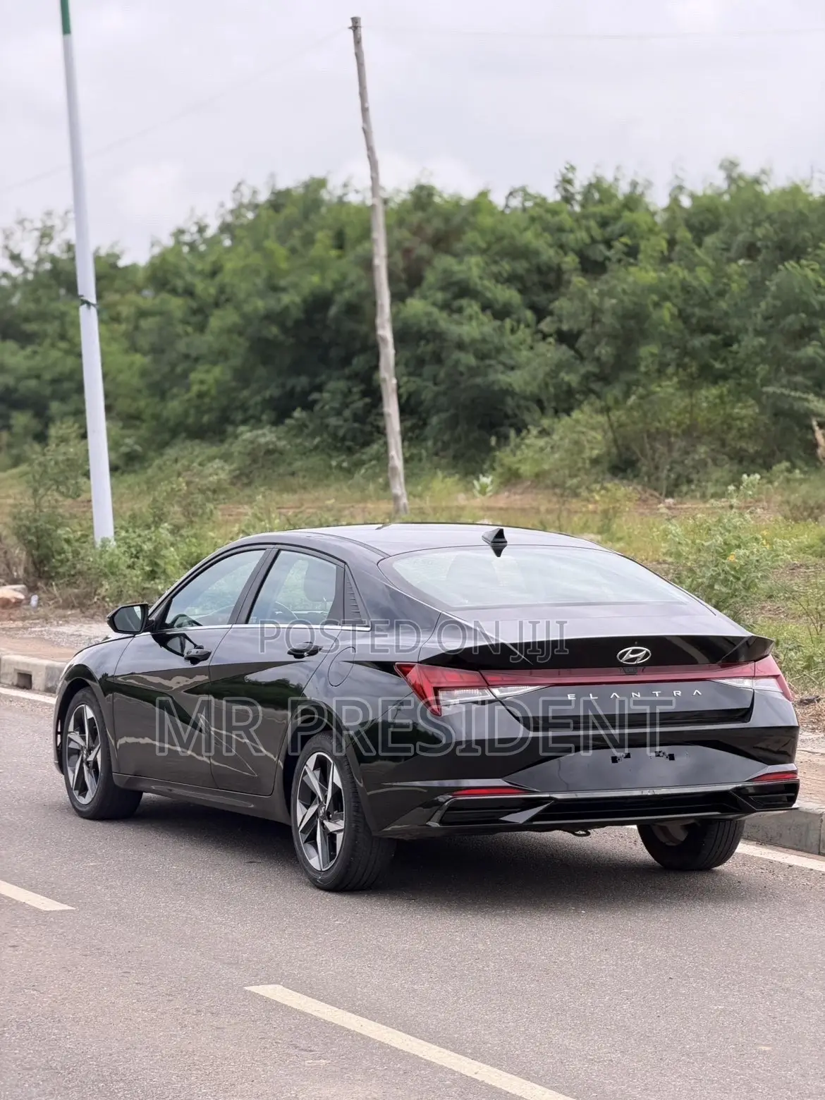 Hyundai Elantra 2022 Black
