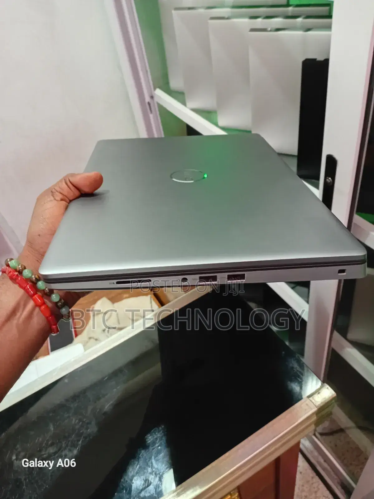 Laptop Dell Precision 15 7550 16GB Intel Core i5 SSD 512GB