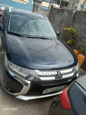 Mitsubishi Outlander 2016 Blue