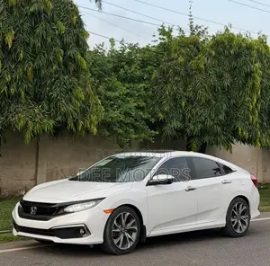 Honda Civic Touring Sedan 2019 White